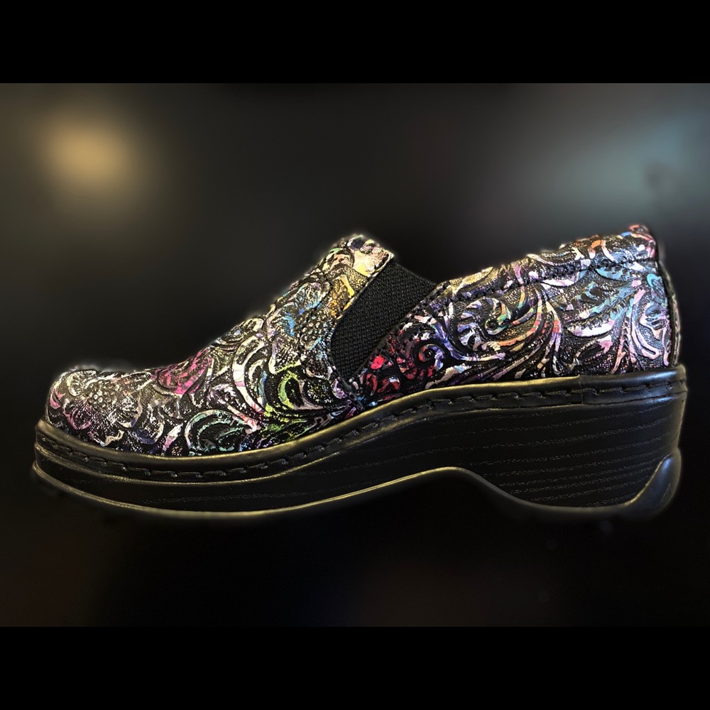 Naples Rainbow Tooled Klogs